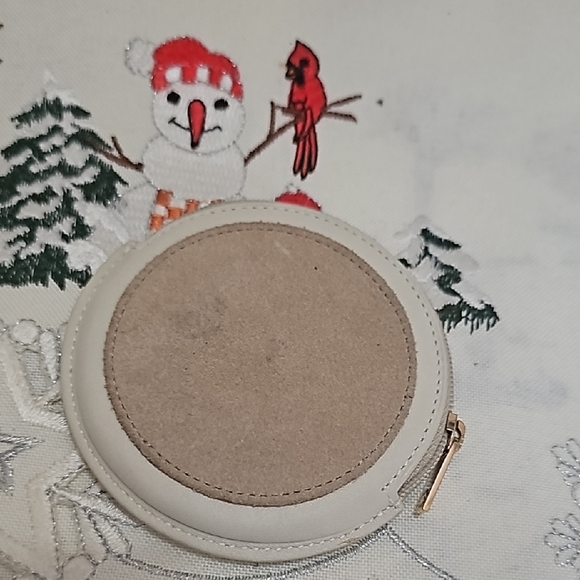 Loewe Beige Round Leather Coin Purse - Picture 2 of 5